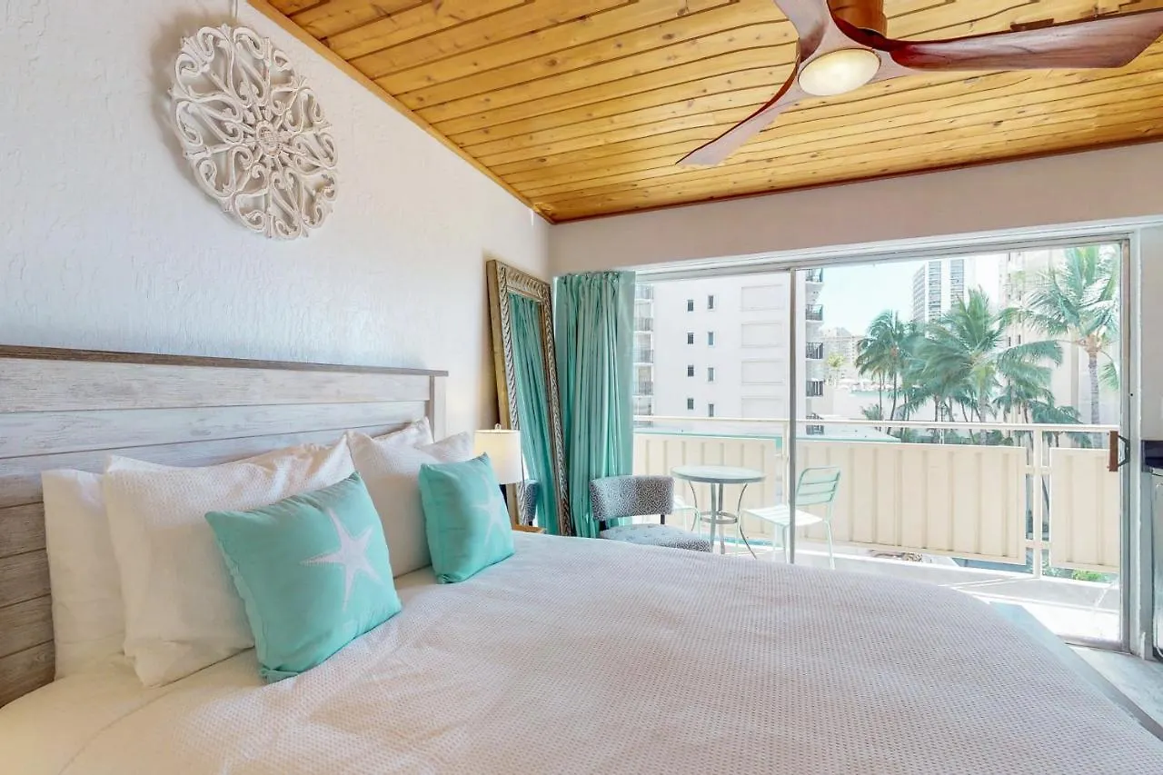 Seashore 62 Honolulu Hotel